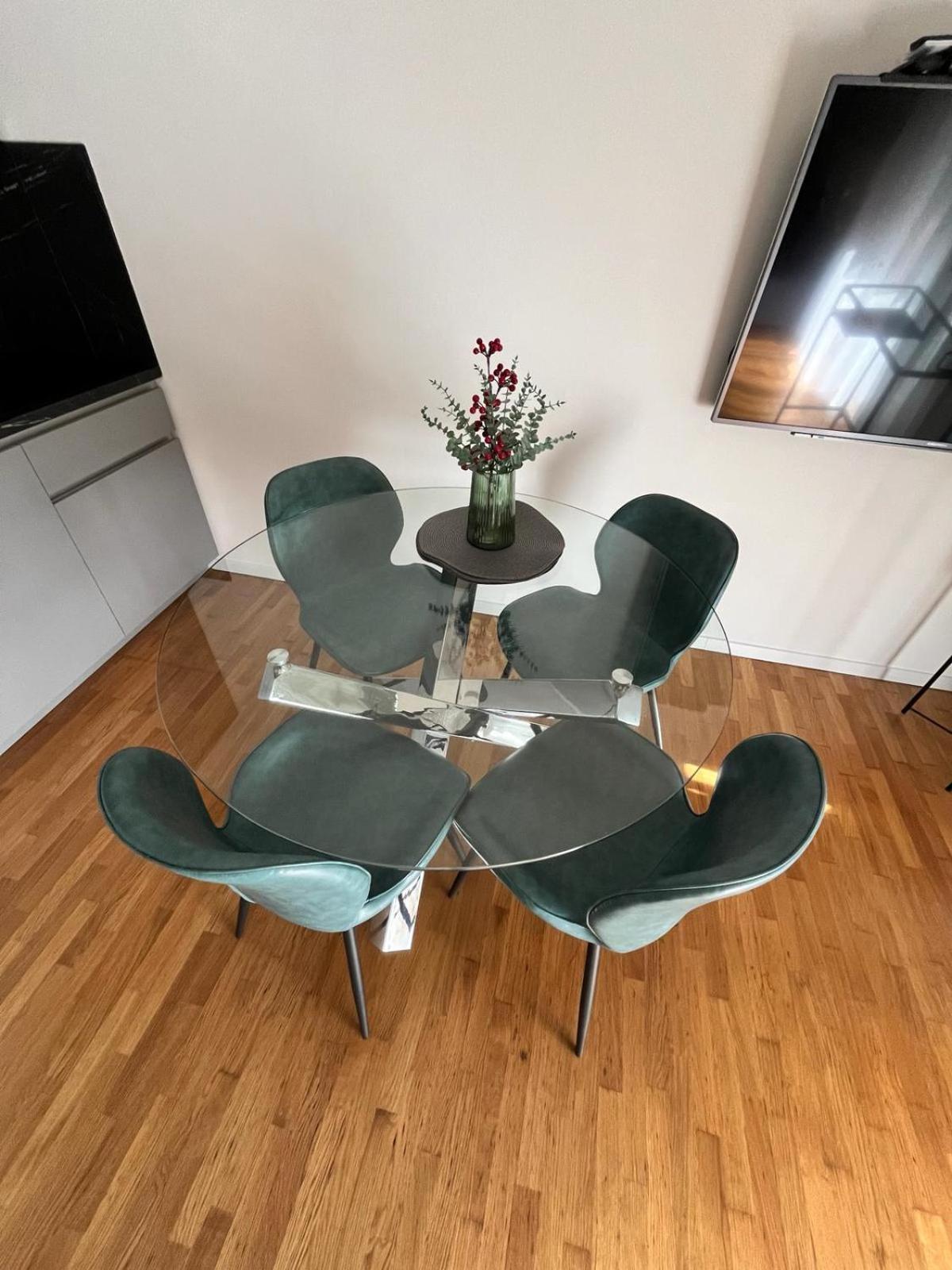 Apartman 4U Velika Gorica Near Zagreb Airport エクステリア 写真